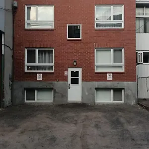 Wonderful In Little Italy With Full Bath By Den Canada